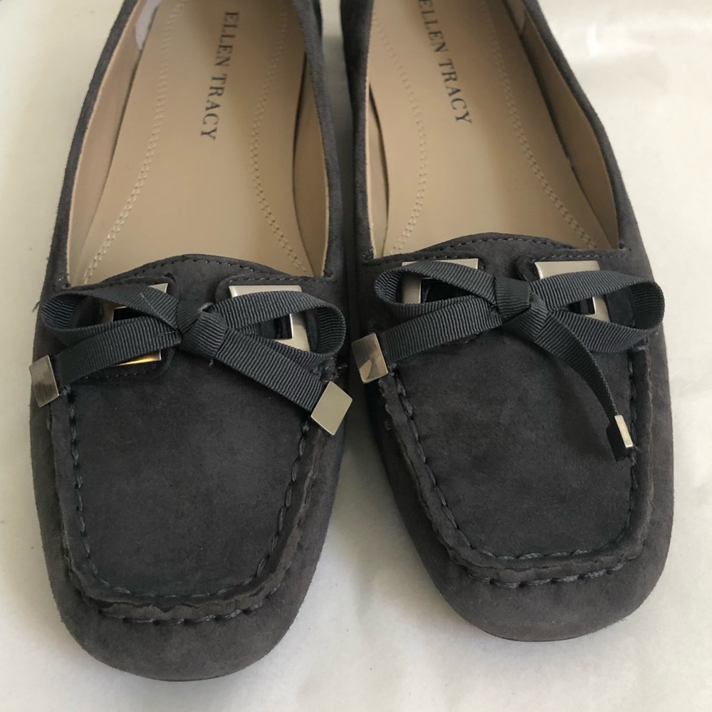 NWT Ellen Tracy Wanda Grey Loafers, Size 7.5